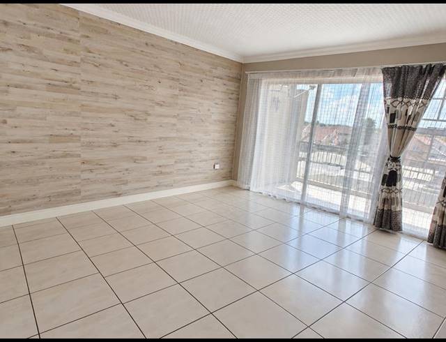 2 BEDROOM PROPERTY TO RENT IN SONNEVELD